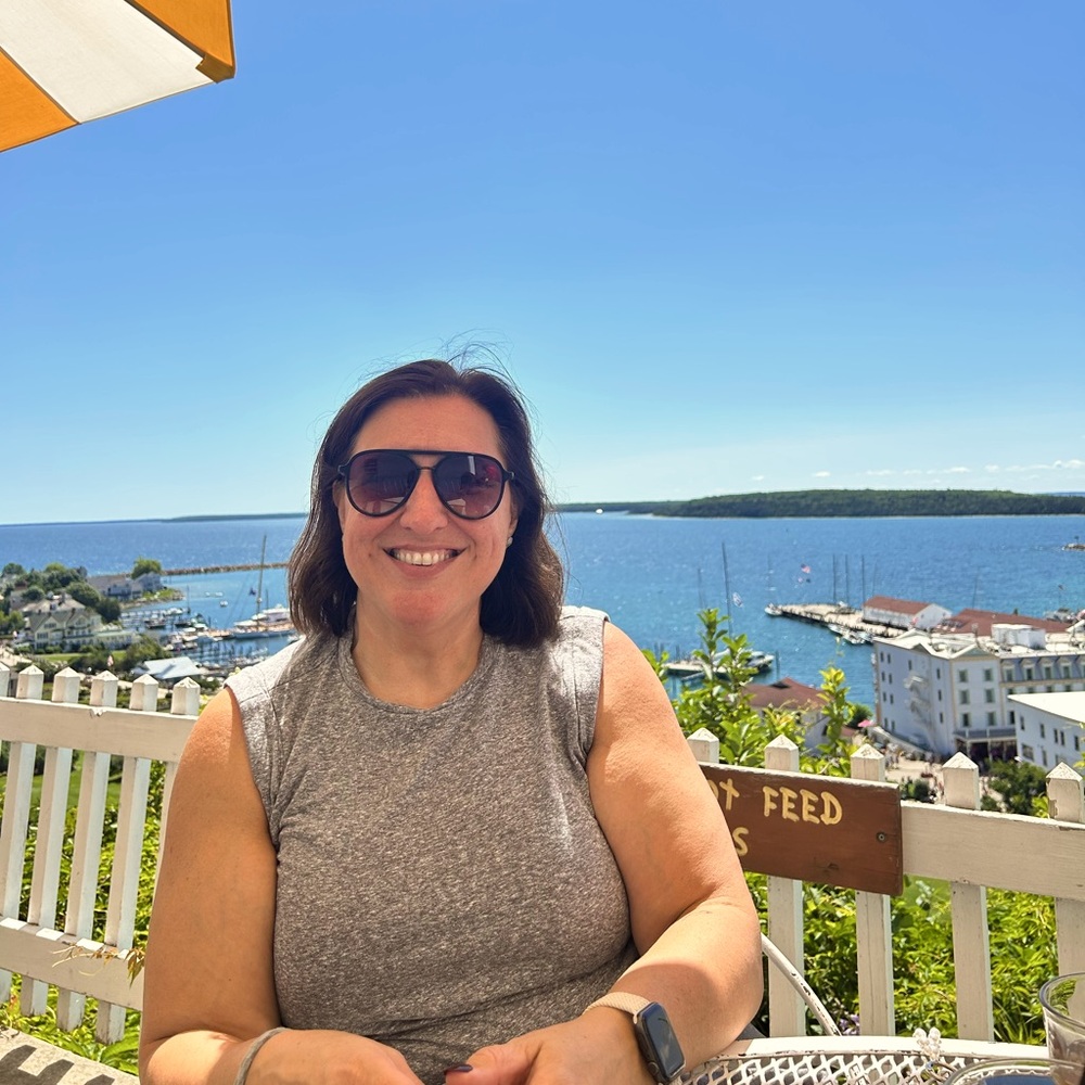 Meet your Posher, Kelly